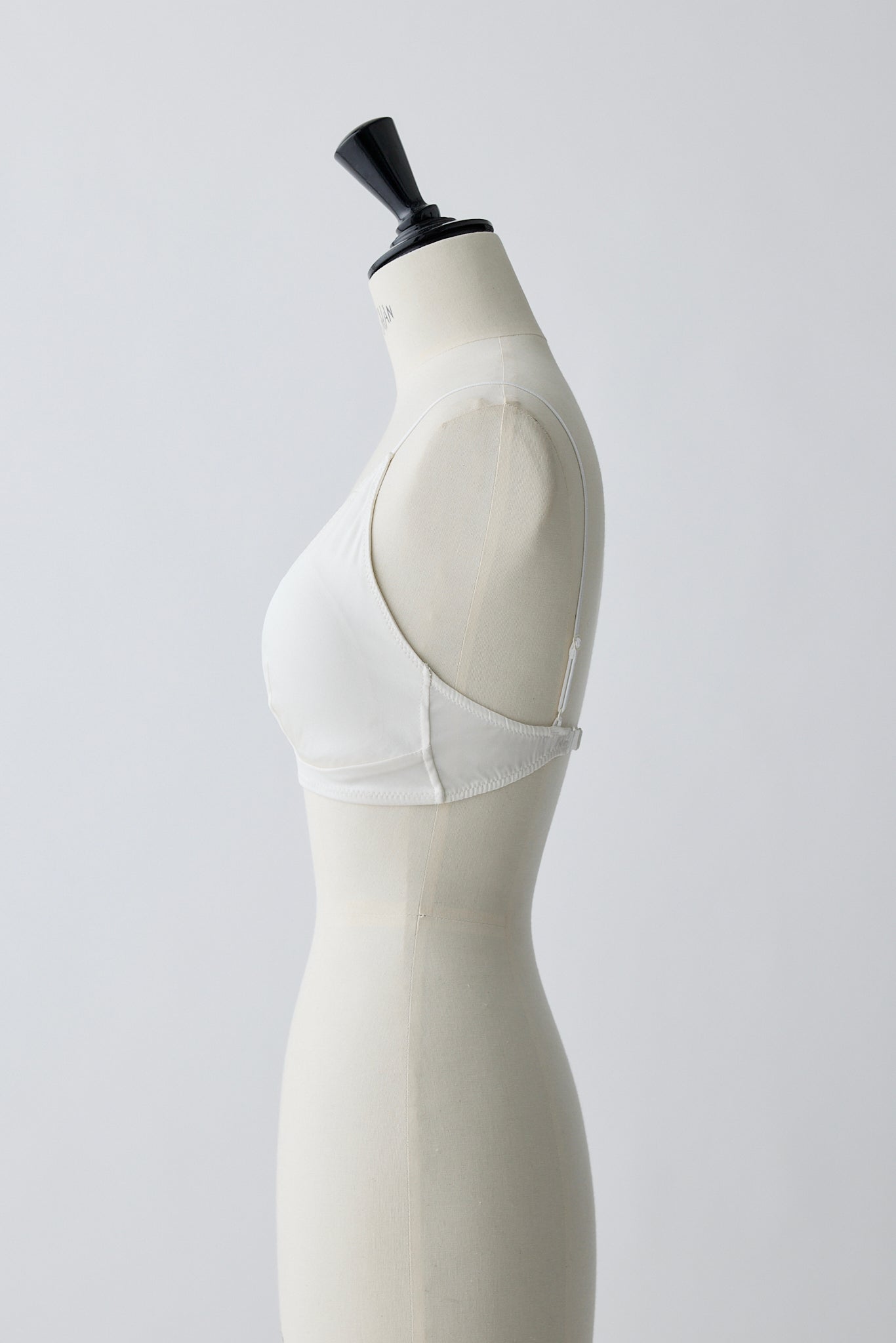 Kaus silk bra_white