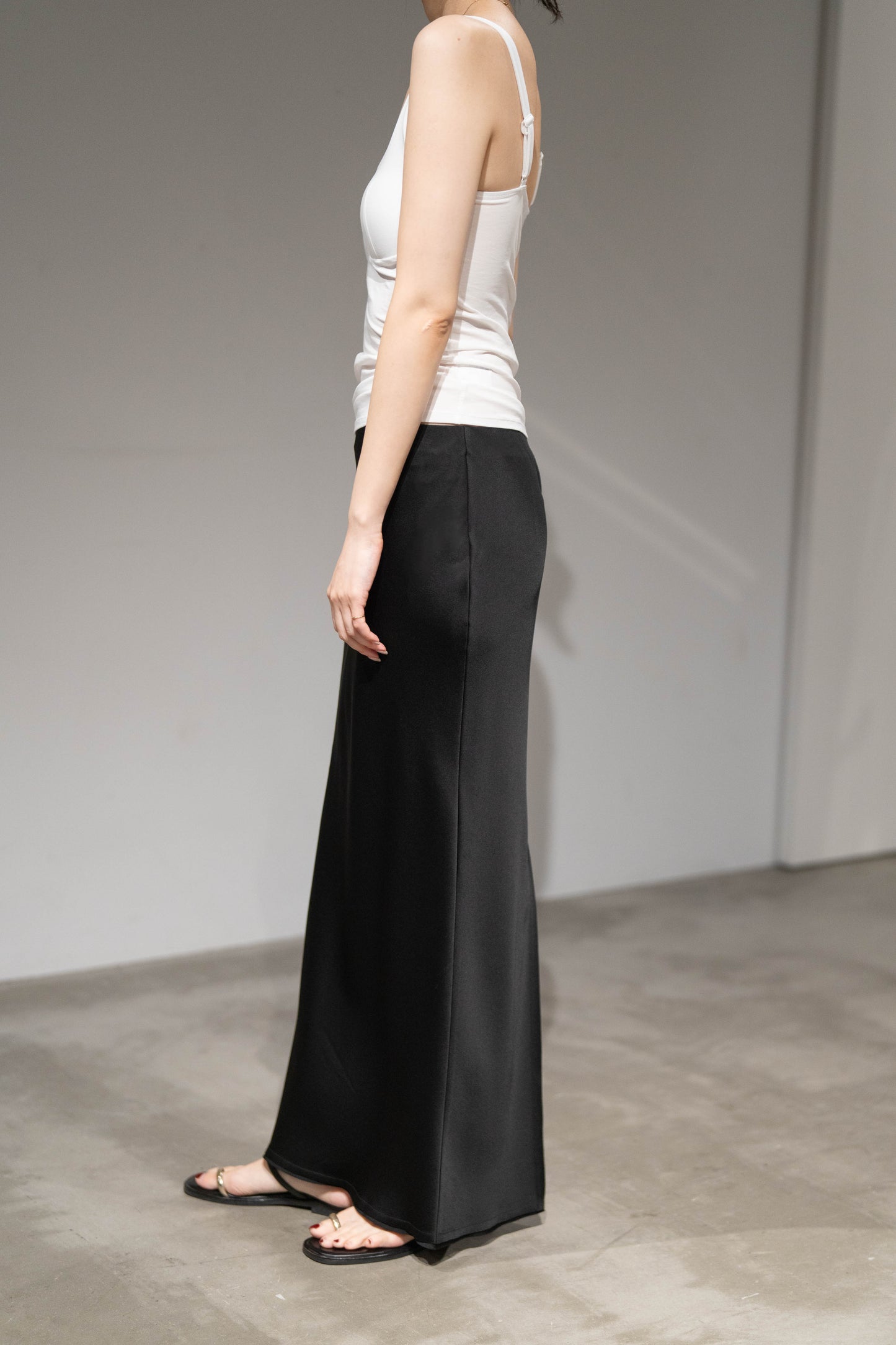 Caeli Narrow Skirt_Black