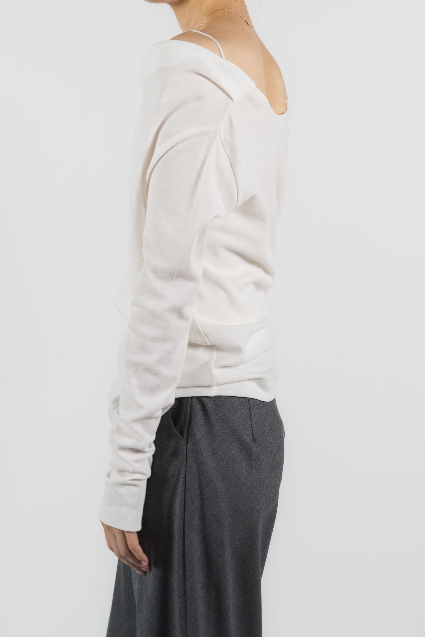 Scheat 2way drape tops_white