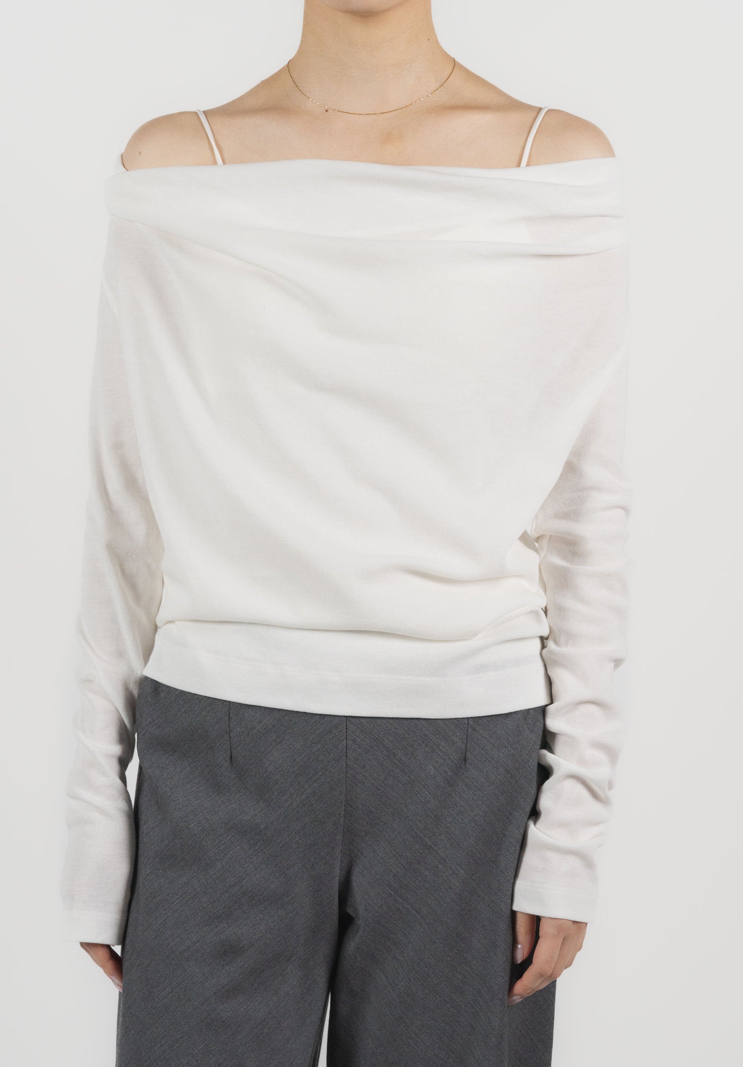 Scheat 2way drape tops_white