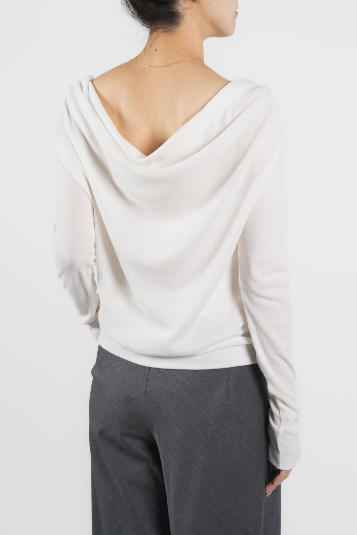 Scheat 2way drape tops_white