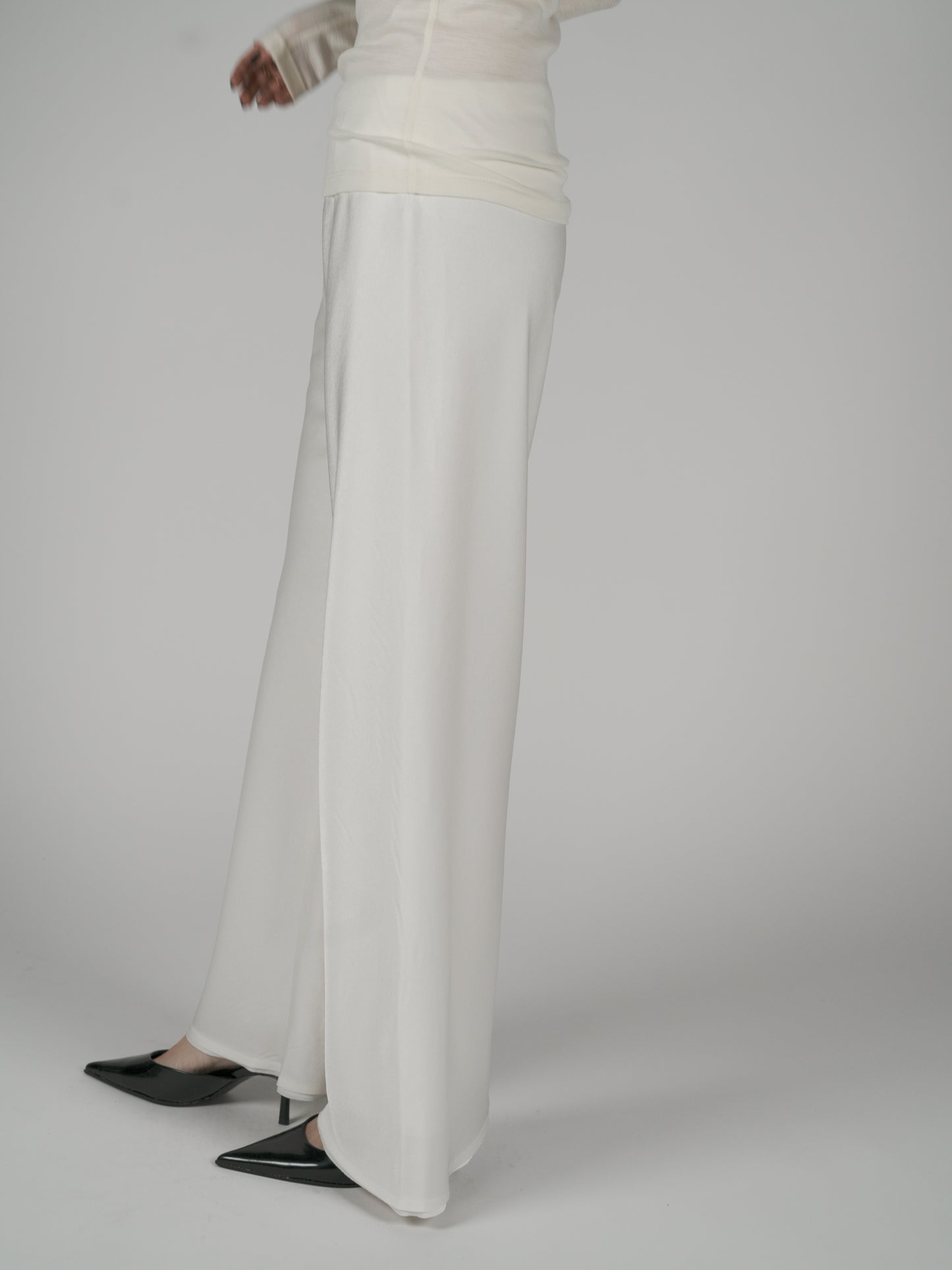 Phekda Pants_White