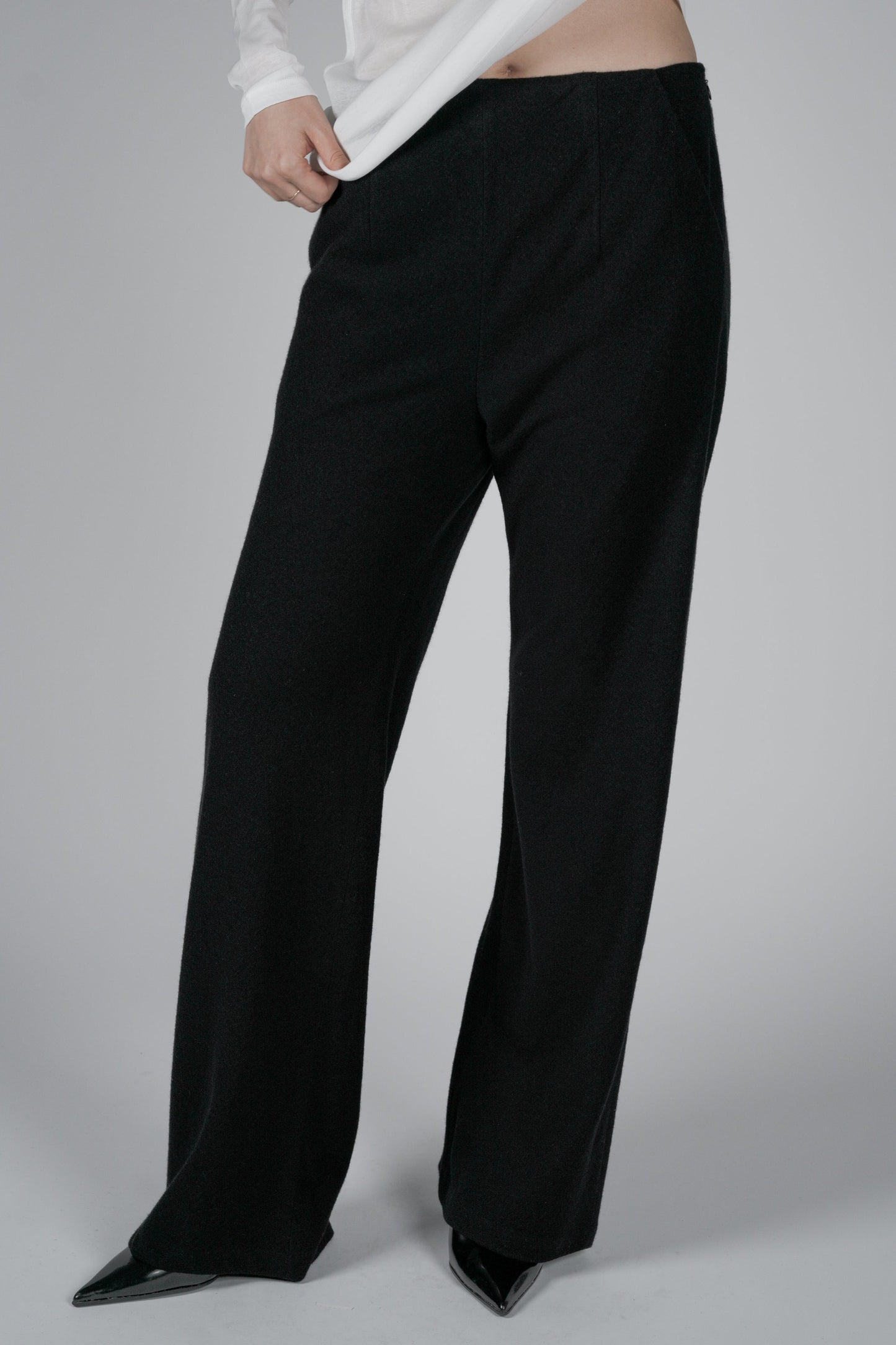 Lupi wool semiflare pants_Black