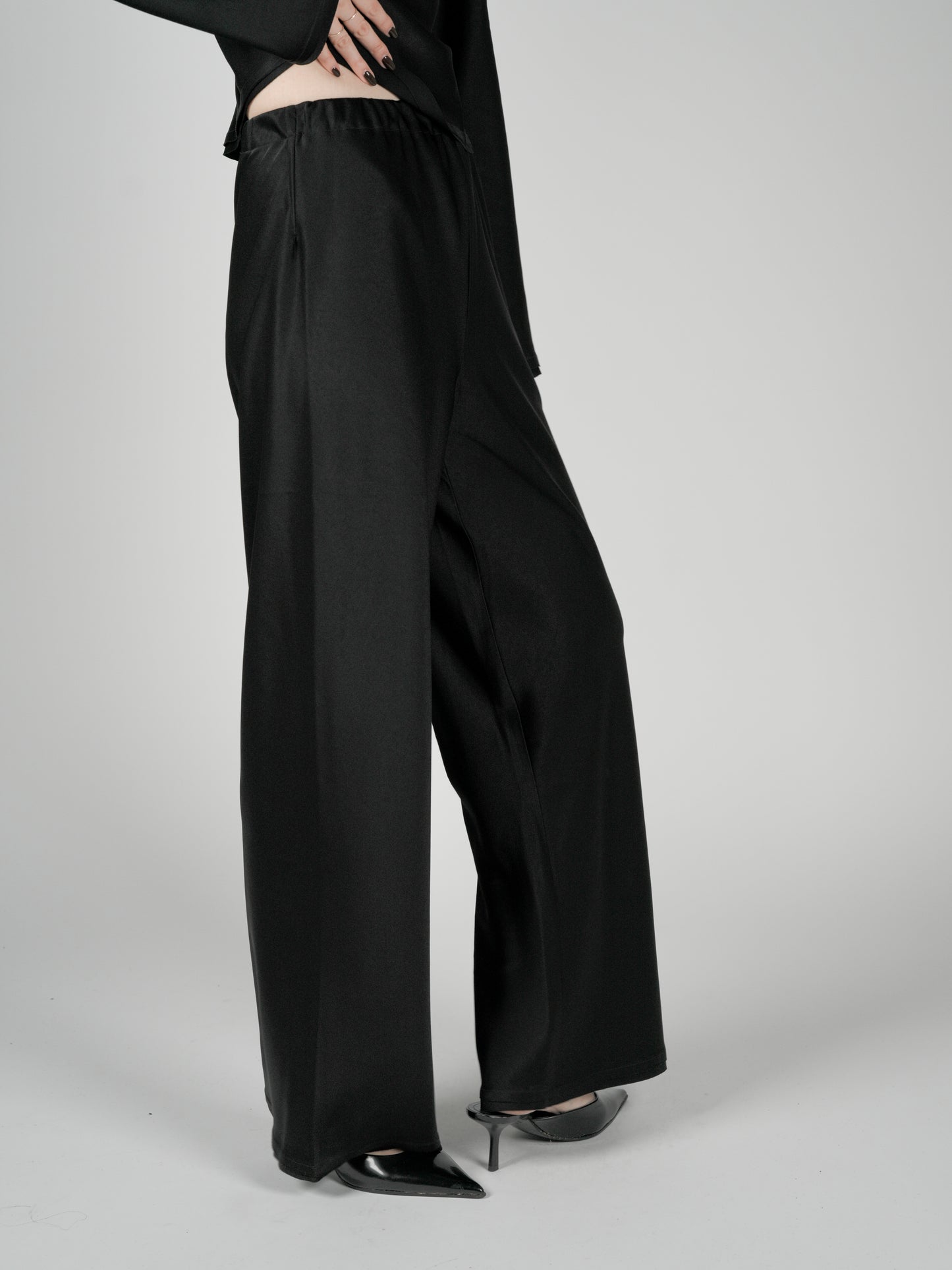 Phekda Reversible Pants_Black