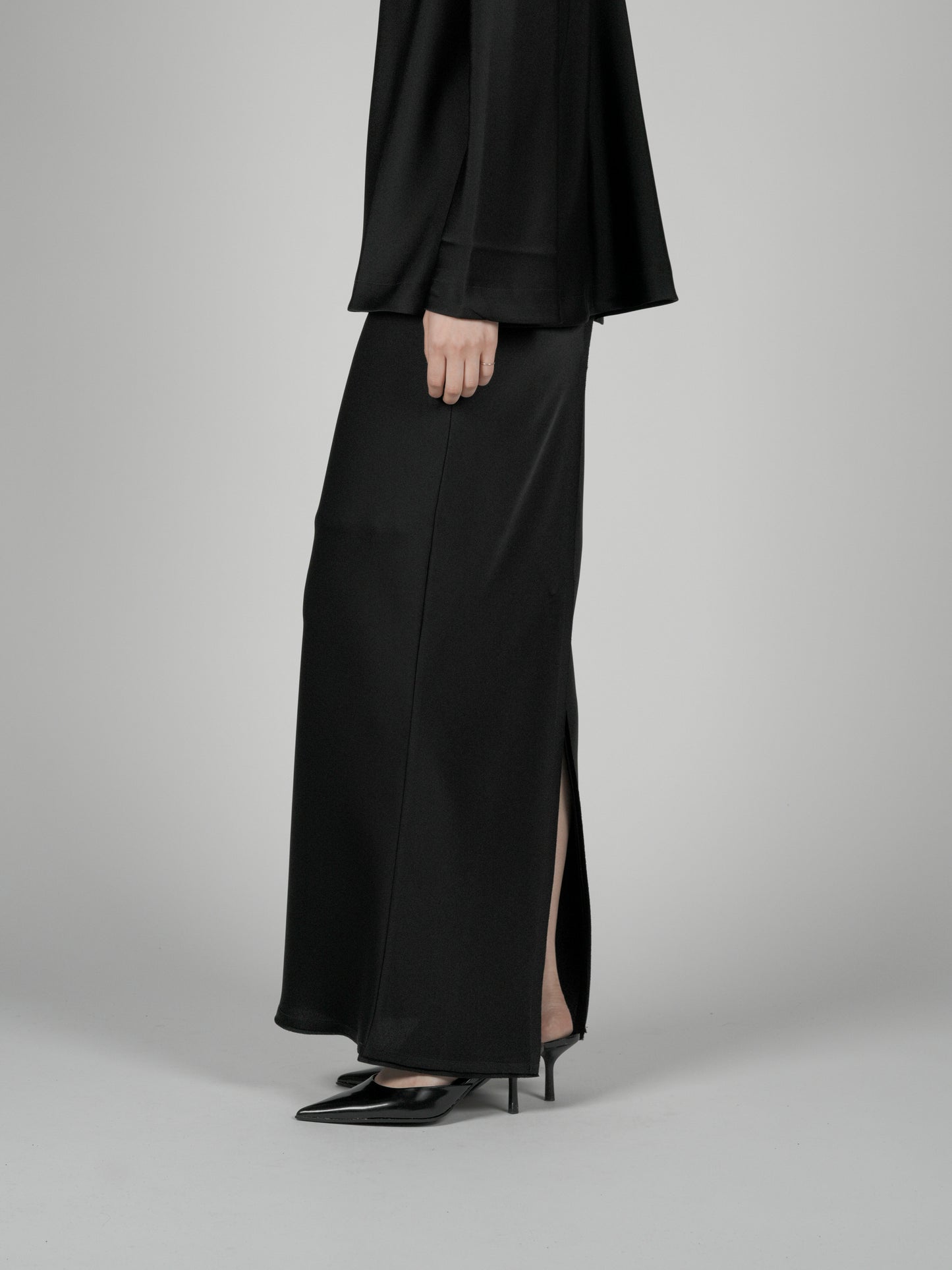 Caeli Narrow Skirt_Black