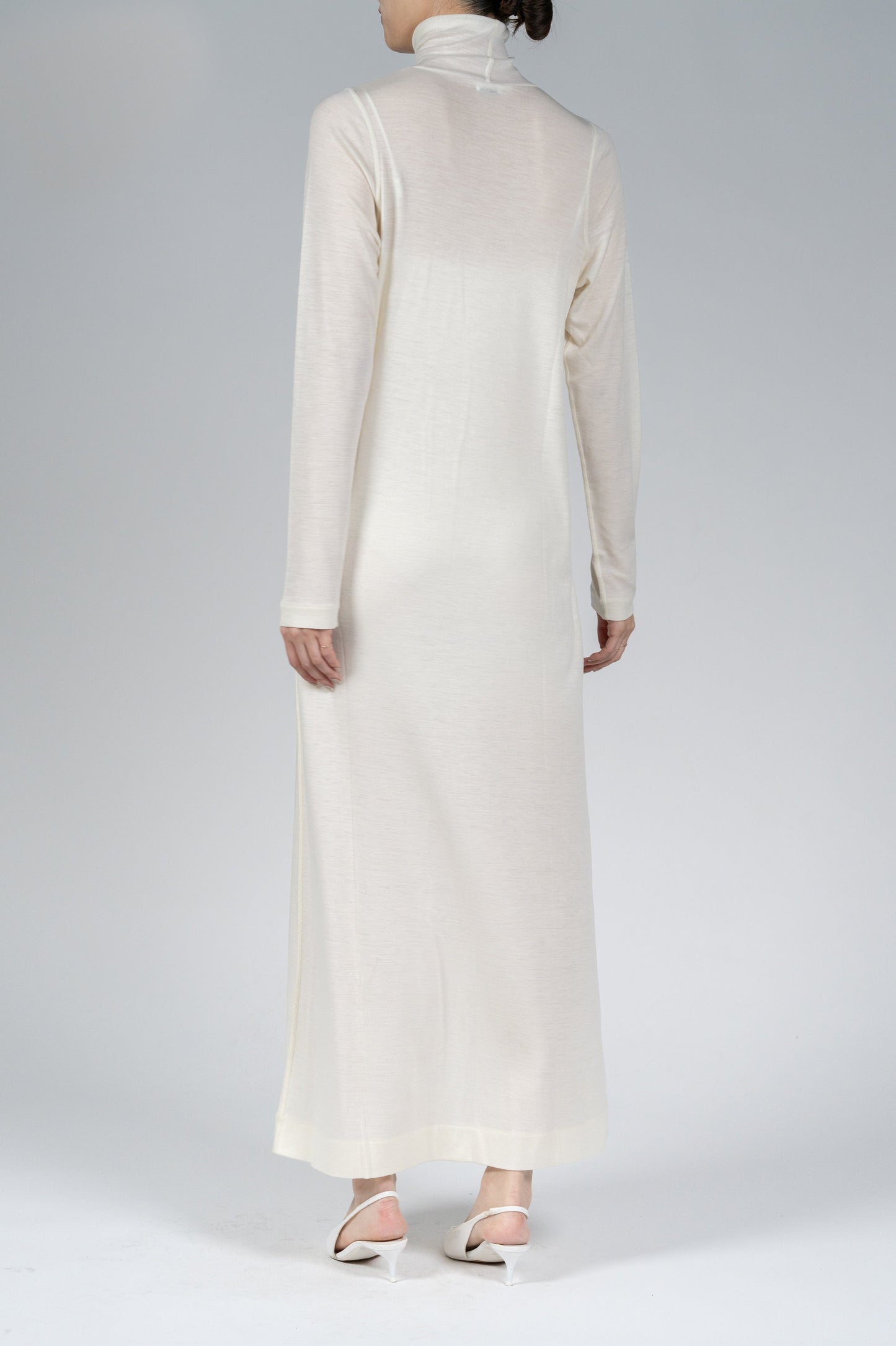 Bootis wool turtleneck dress_white