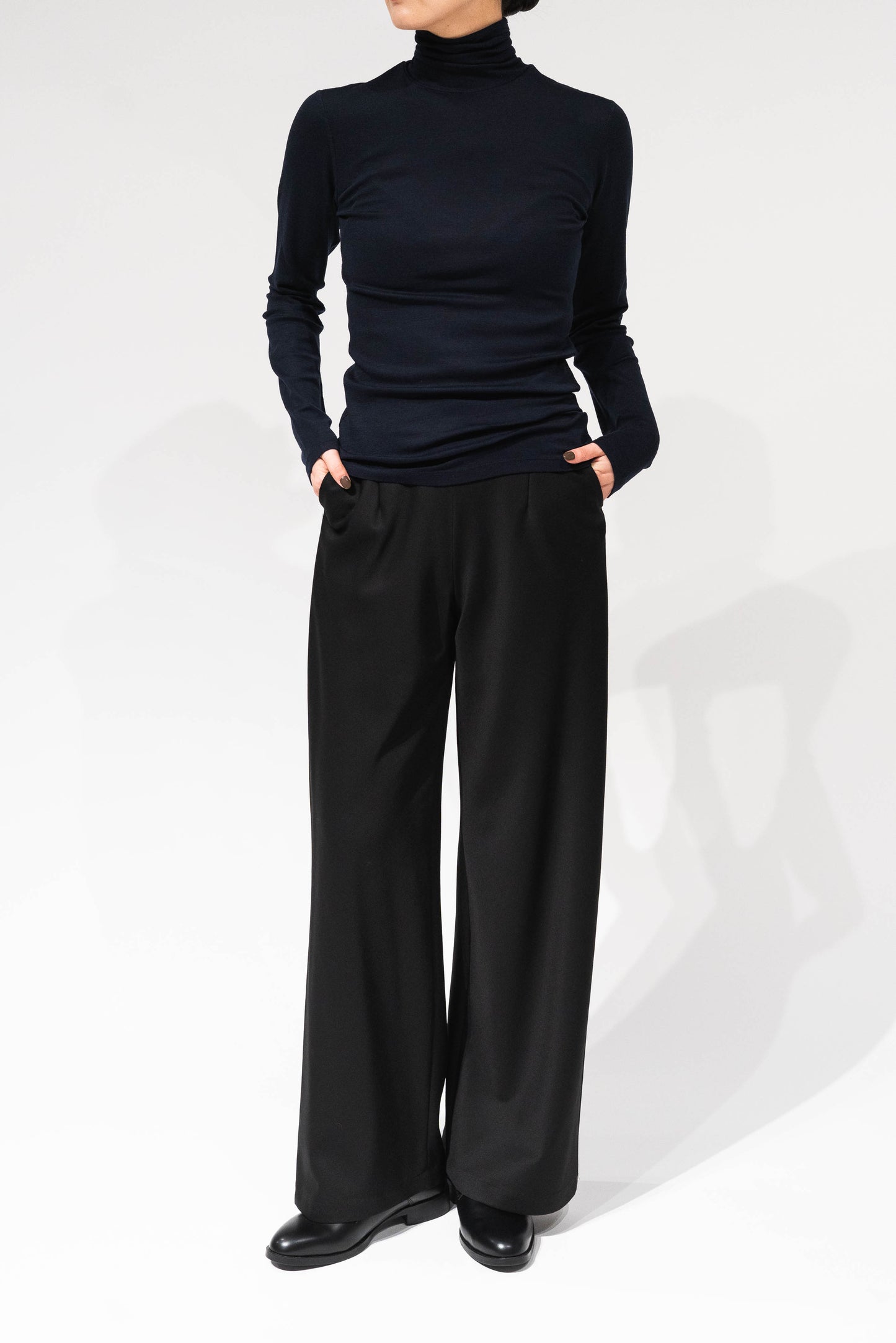 Salm curve pants_black