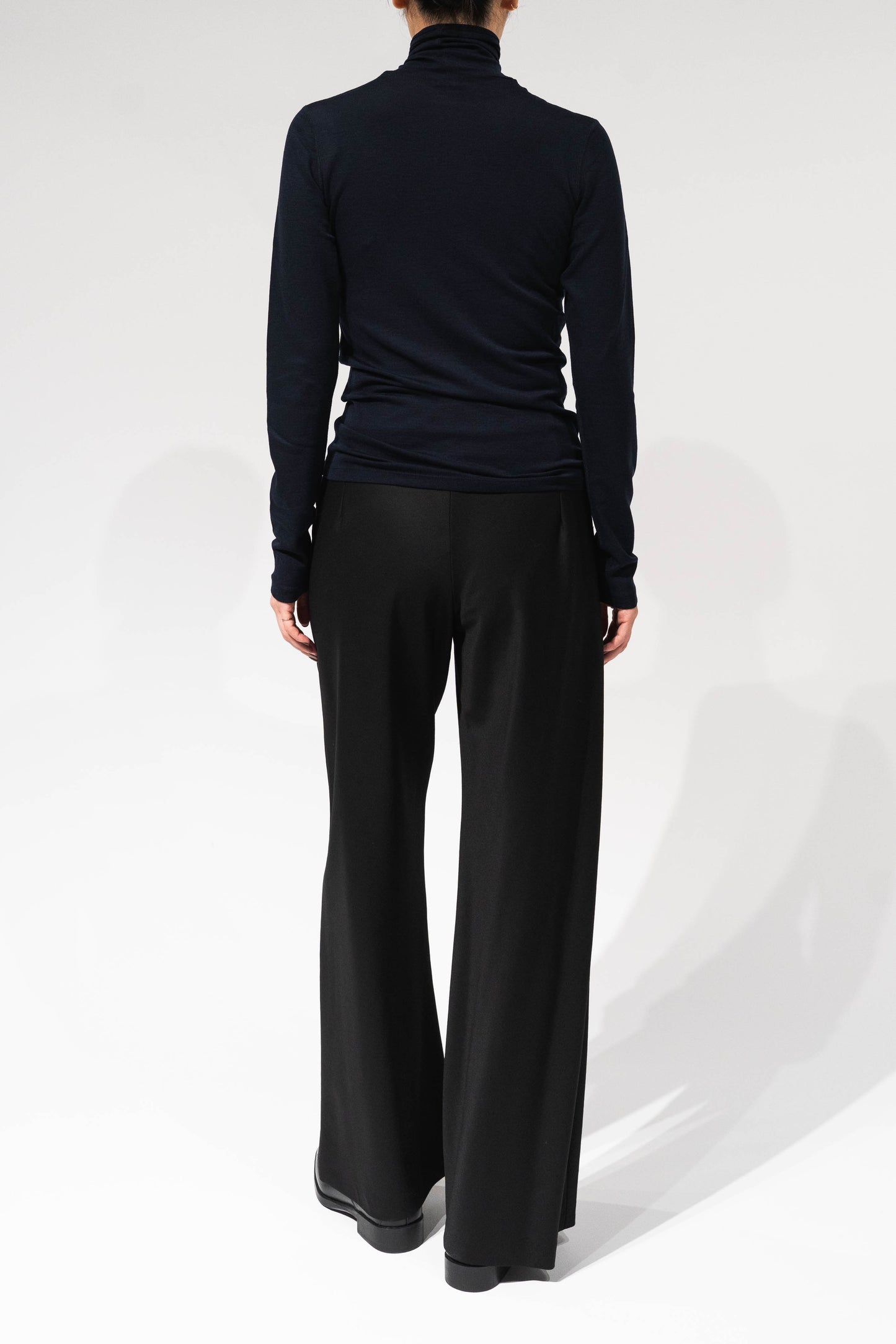 Salm curve pants_black