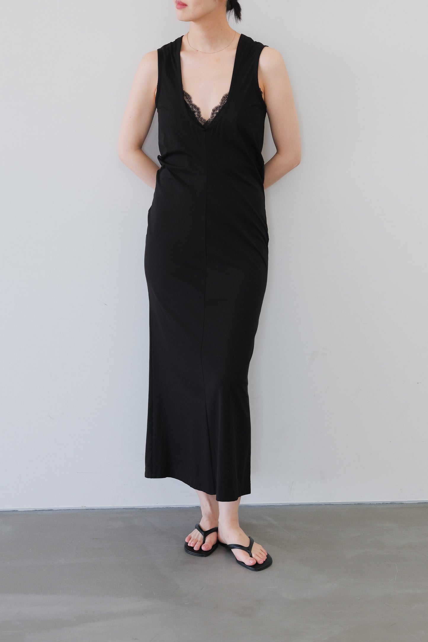 Cursa Scarf Dress_Black