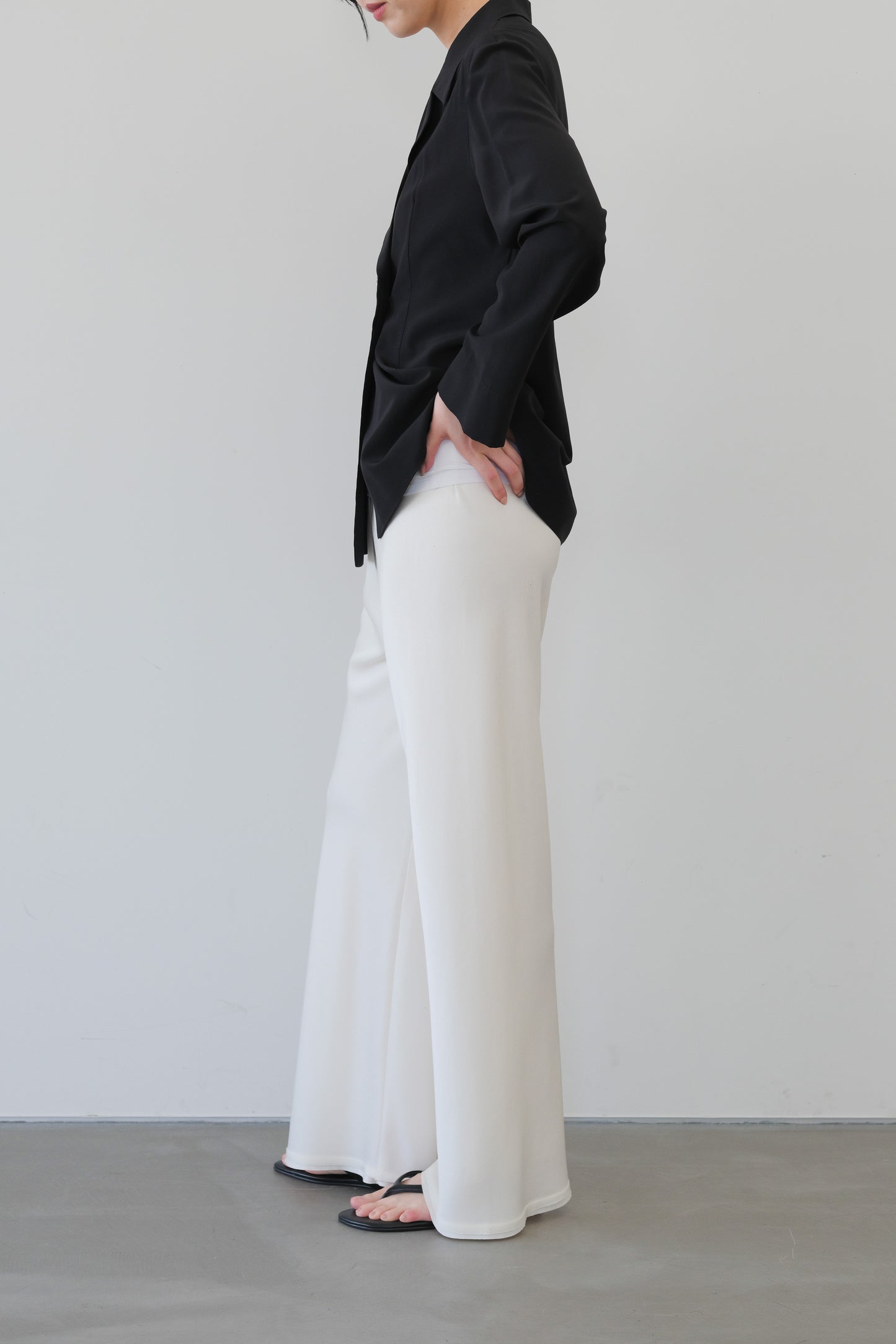 Phekda Pants_white