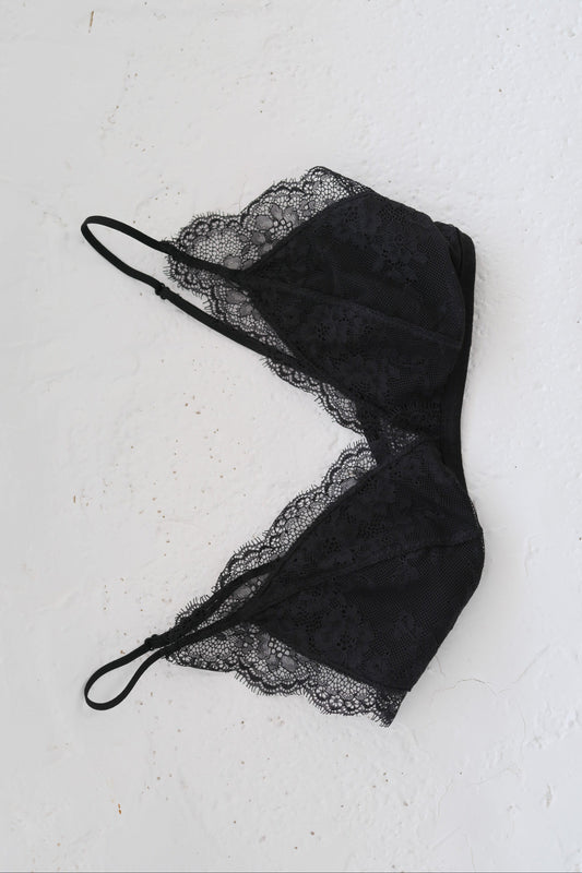Matar lace bra