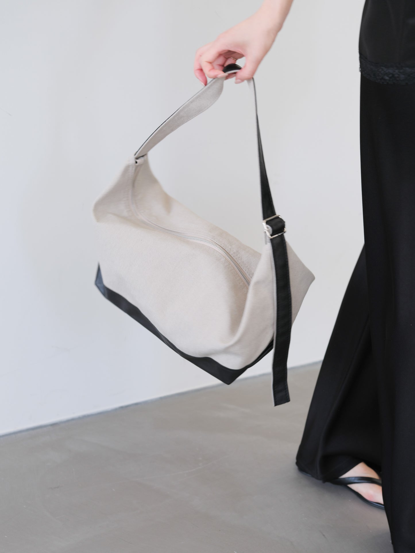 PHERE x TEMBEA BANANA TOTE_Natural