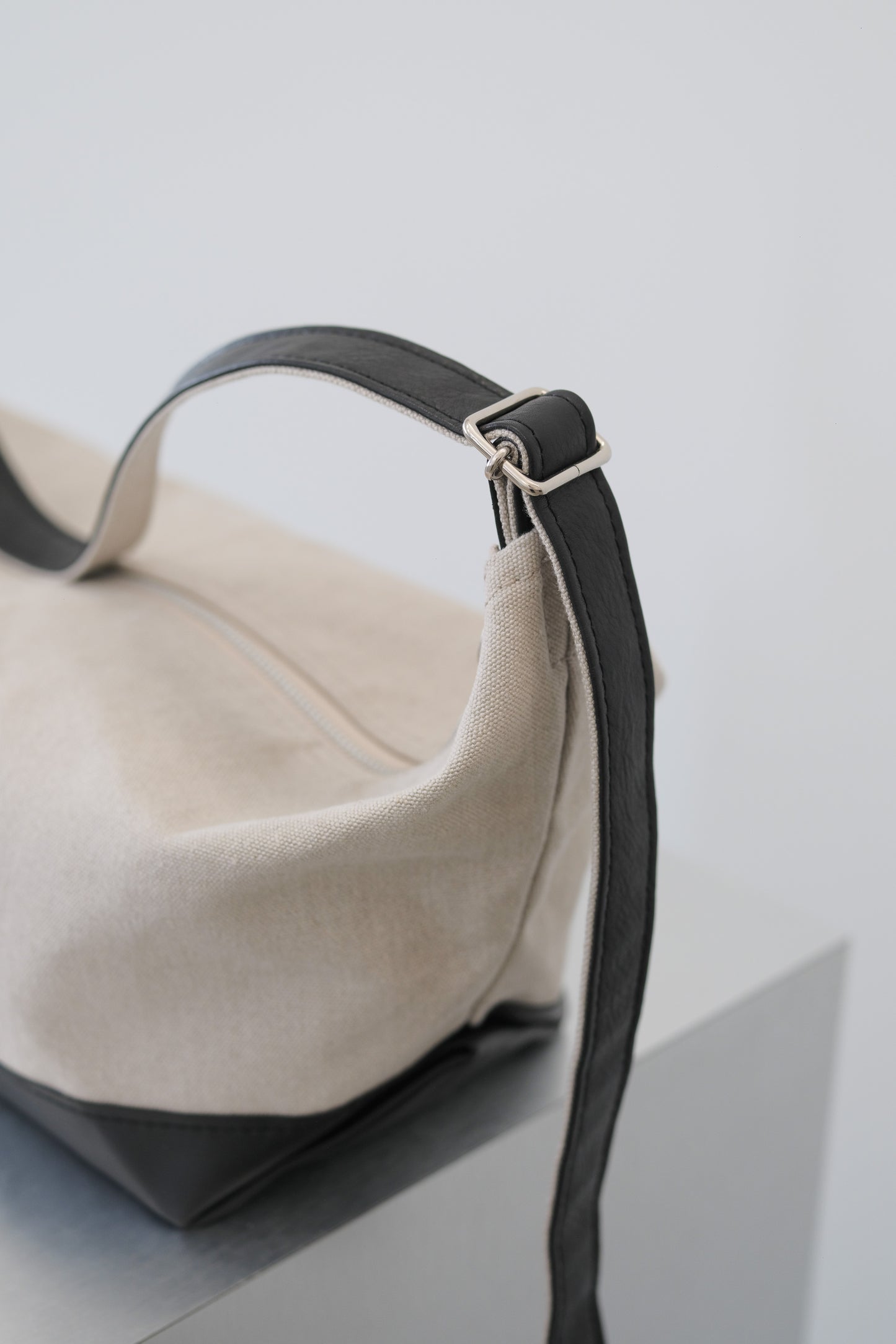 PHERE x TEMBEA BANANA TOTE_Natural
