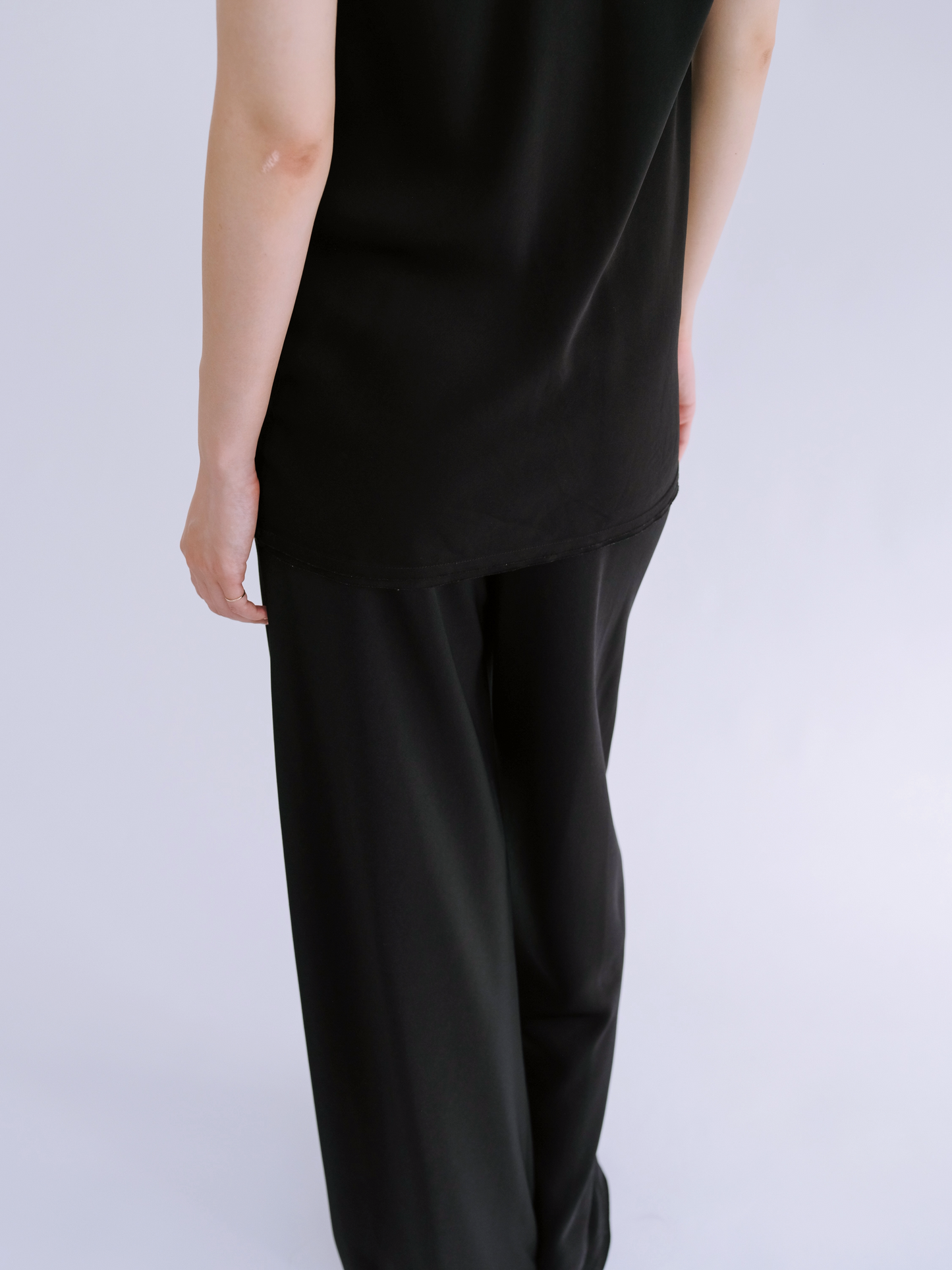 Caeli Tops_Black