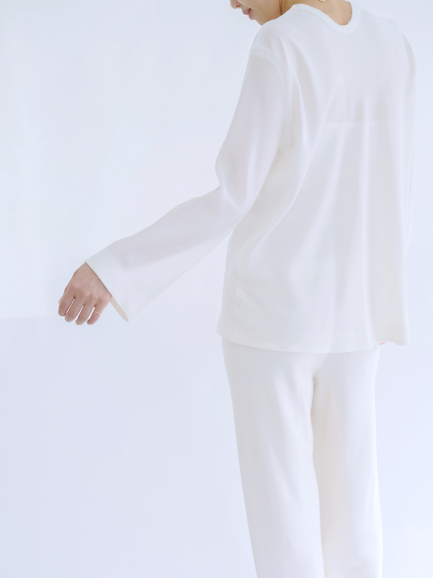Caeli Reversible Cardigan_White